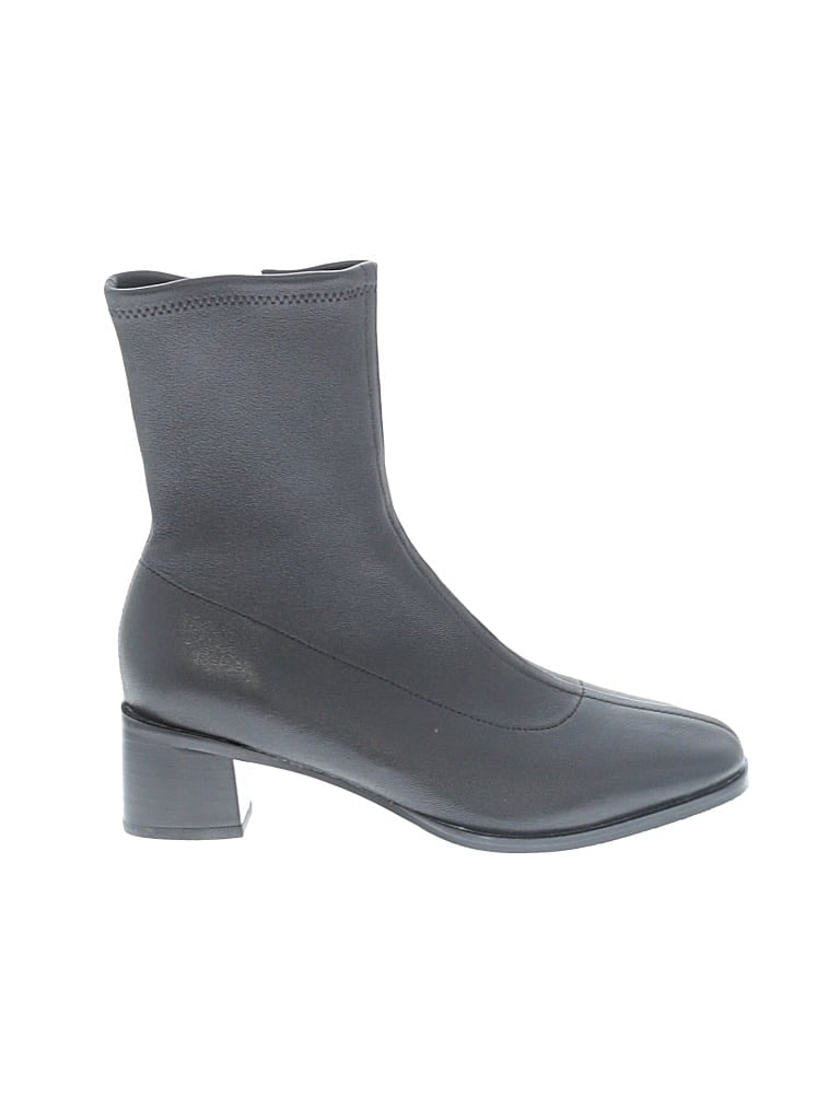 Pre-owned Quince Ankle Boots In Gray