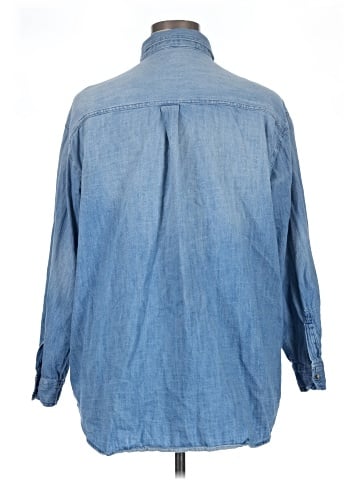 Old Navy Long Sleeve Button-Down Shirt (view 2)