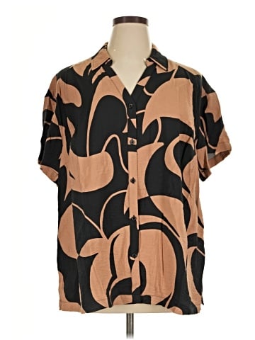 Ava & Viv Short Sleeve Blouse (view 1)