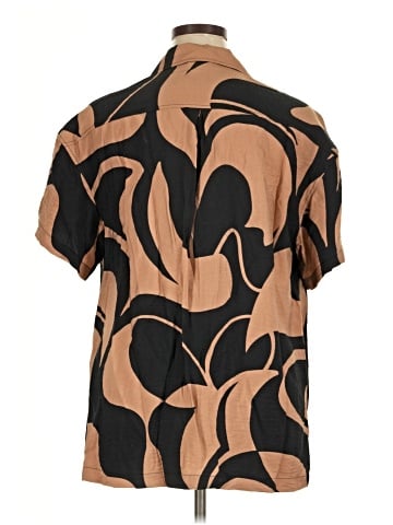 Ava & Viv Short Sleeve Blouse (view 2)