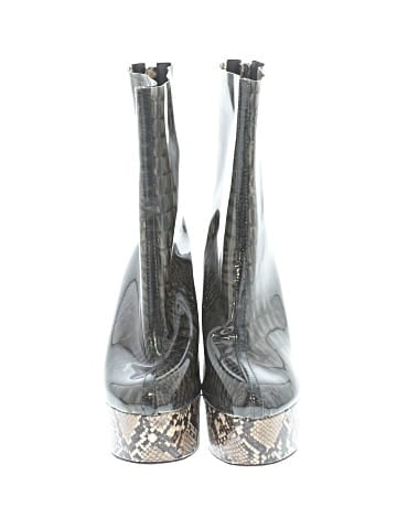 Azalea Wang Ankle Boots (view 2)