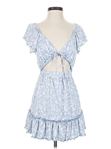 Urban Outfitters Casual Dress (view 1)