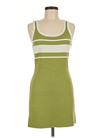 Le Lis Casual Dress (view 1)