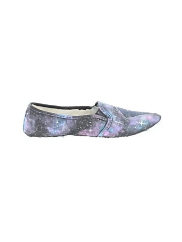 Unbranded Flats (view 1)