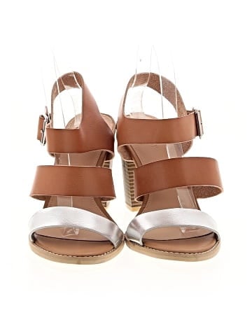 Old Navy Sandals (view 2)