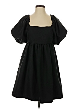 Line & Dot Casual Dress