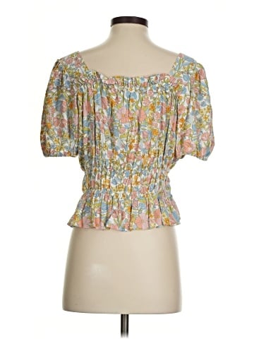 Cupcakes & Cashmere Short Sleeve Blouse (view 2)