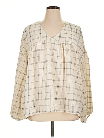 Entro 3/4 Sleeve Blouse (view 1)