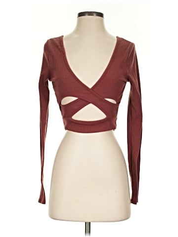 Vestique Long Sleeve T-Shirt (view 1)