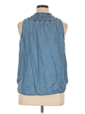 Maurices Sleeveless Button-Down Shirt (view 2)