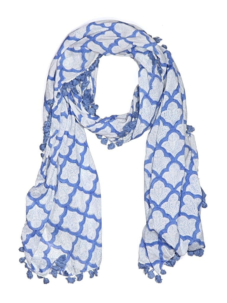 Click to view more detailed imagery on our partner's website Pre-owned Roberta Roller Rabbit Scarf In Blue