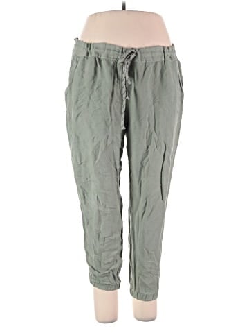 Vineyard Vines Casual Pants (view 1)