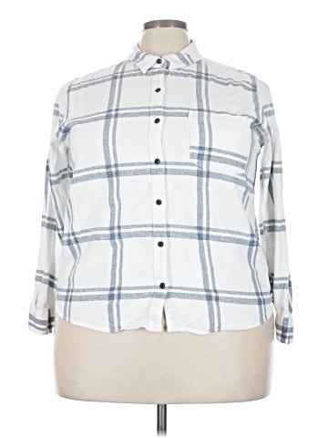 Universal Thread Long Sleeve Button-Down Shirt (view 1)