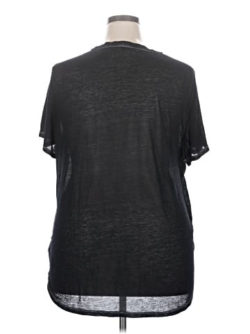 Maurices Short Sleeve T-Shirt (view 2)