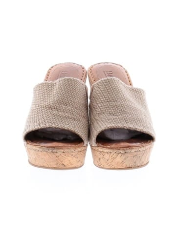 Born Wedges (view 2)