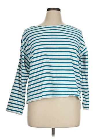 Old Navy 3/4 Sleeve T-Shirt (view 1)