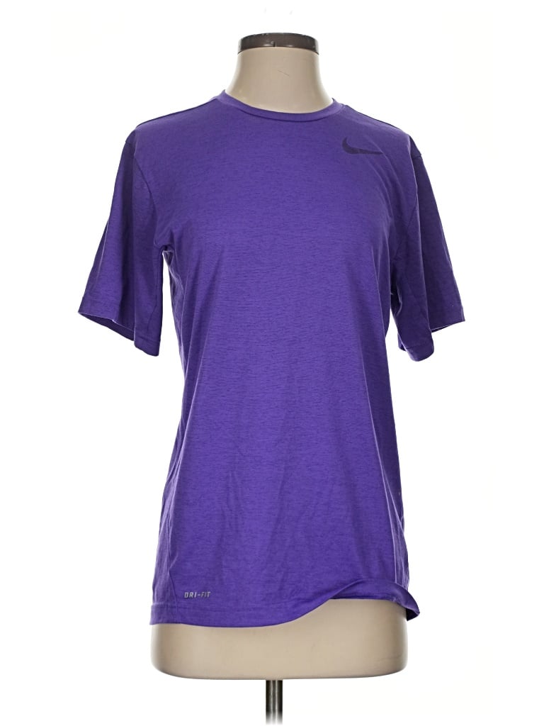 Click to view more detailed imagery on our partner's website Pre-owned Nike Active T-shirt In Purple