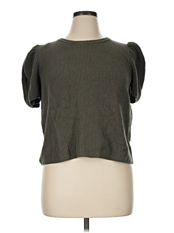Express Short Sleeve Top (view 1)