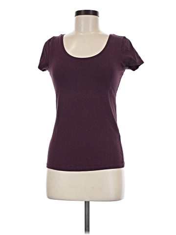 H&M Short Sleeve T-Shirt (view 1)