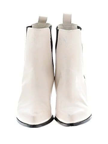 MICHAEL Michael Kors Ankle Boots (view 2)