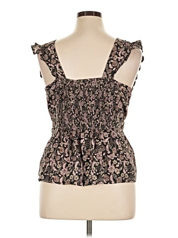 Old Navy Sleeveless Blouse (view 2)