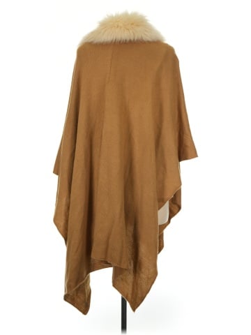 Adrienne Vittadini Poncho (view 2)
