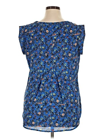 Pleione Short Sleeve Blouse (view 2)