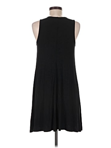 Old Navy Casual Dress (view 2)