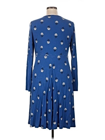 Old Navy Casual Dress (view 2)