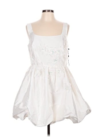 Adrianna Papell Casual Dress (view 1)