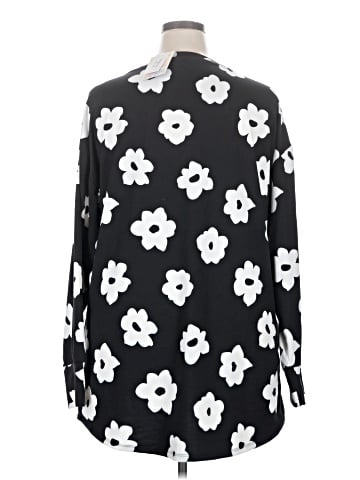 Lularoe Long Sleeve Blouse (view 2)