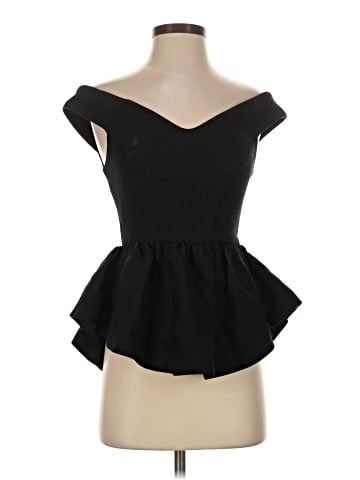 Cameo Short Sleeve Top (view 1)