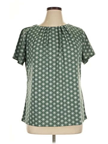 Liz Claiborne Short Sleeve T-Shirt (view 1)