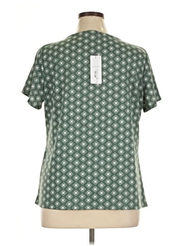 Liz Claiborne Short Sleeve T-Shirt (view 2)