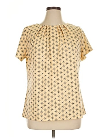 Liz Claiborne Short Sleeve T-Shirt (view 1)