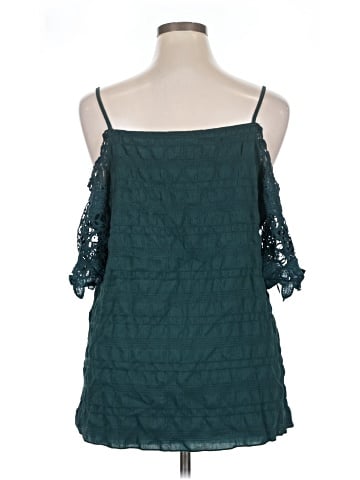 Shein Curve Sleeveless Top (view 2)