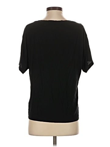 Victoria's Secret Short Sleeve T-Shirt (view 2)