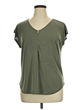 Green Envelope Short Sleeve Top