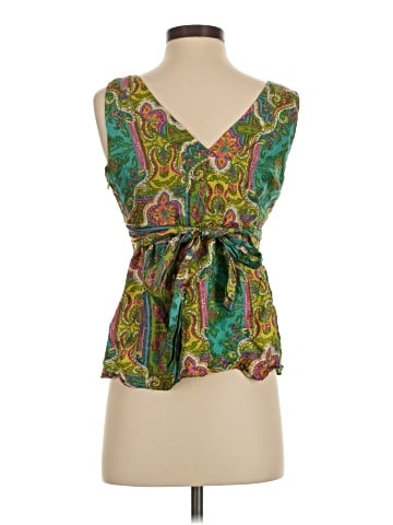 Skirtin Around Sleeveless Blouse (view 2)