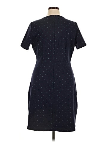 Old Navy Casual Dress (view 2)
