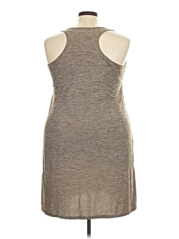 32 Degrees Sleeveless T-Shirt (view 2)