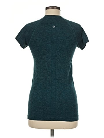 Lululemon Athletica Short Sleeve T-Shirt (view 2)