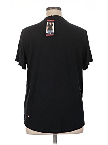 Gap Short Sleeve T-Shirt (view 2)