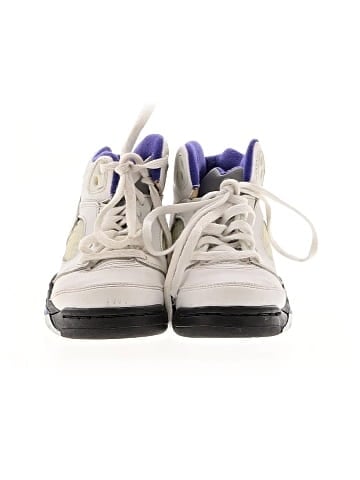 Air Jordan Sneakers (view 2)