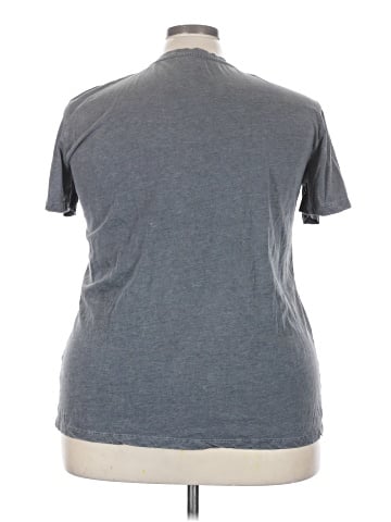 Maurices Short Sleeve T-Shirt (view 2)