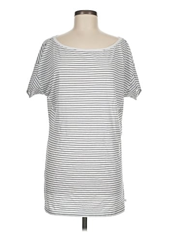 Victoria's Secret Short Sleeve T-Shirt (view 1)