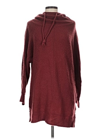 Olive and Oak Poncho (view 1)