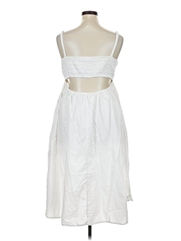 Old Navy Casual Dress (view 2)