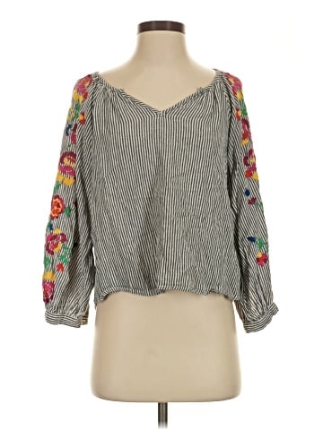 Urban Outfitters 3/4 Sleeve Blouse (view 1)