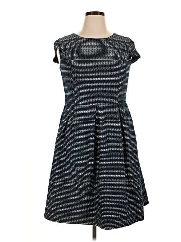 Liz Claiborne Casual Dress (view 1)